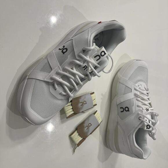 On THE ROGER Clubhouse Pro White Ice Men\'s Tennis Shoes Size 11.5 main image 8